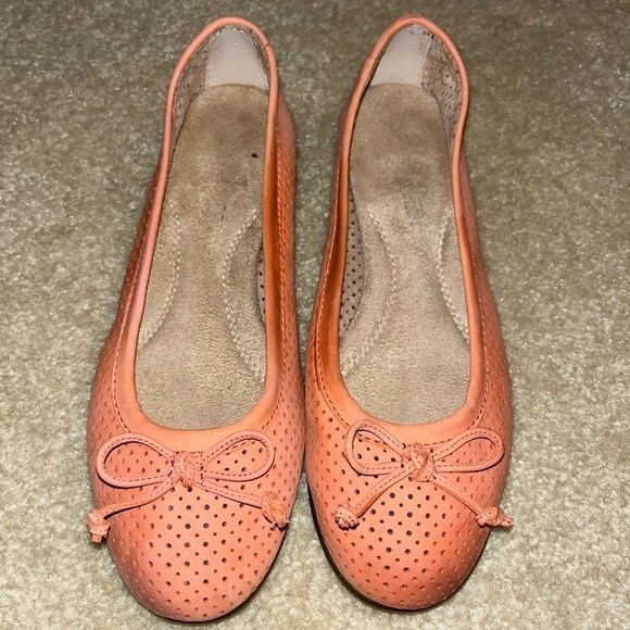 AEROSOLES Shoes - Orange Flat Aerosoles